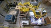 Sistema robótico para despaletizar, retirar las vetas de enfriamiento y repaletizar productos